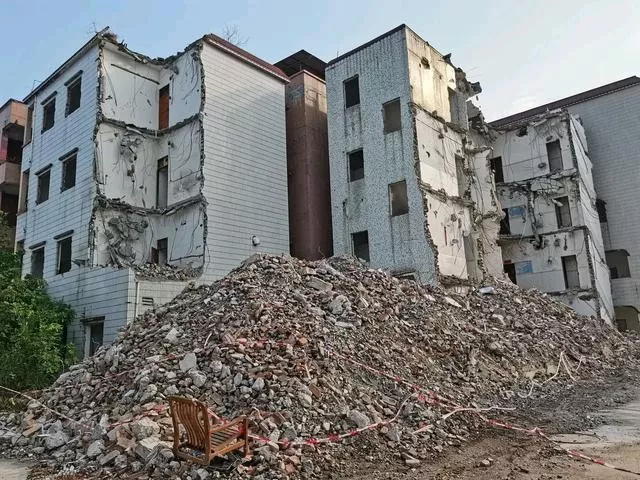 房地基和土地拆遷哪個(gè)值錢