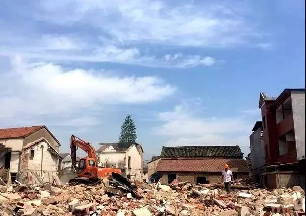 拆遷后本村多余的土地怎么辦