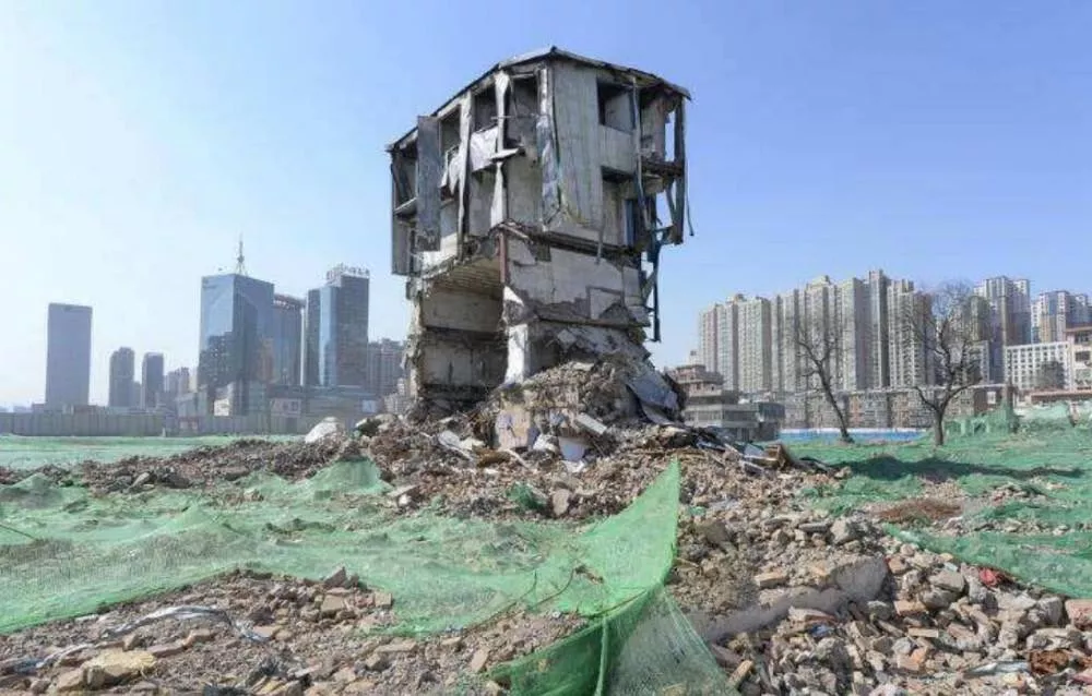 修路強(qiáng)制征地是否違法