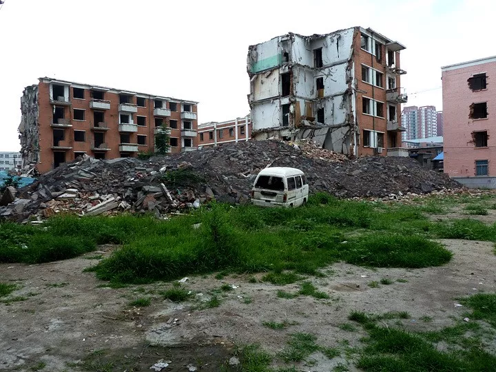 農(nóng)村住房成違章建筑怎么辦