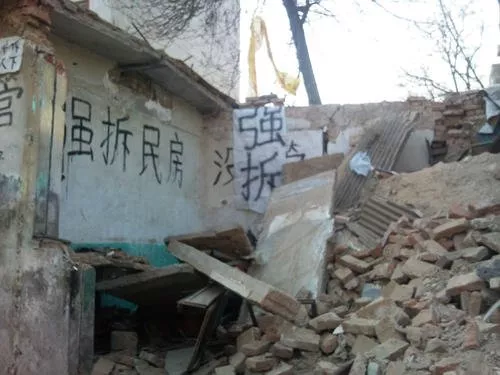 工廠被強(qiáng)拆了可以打官司嗎