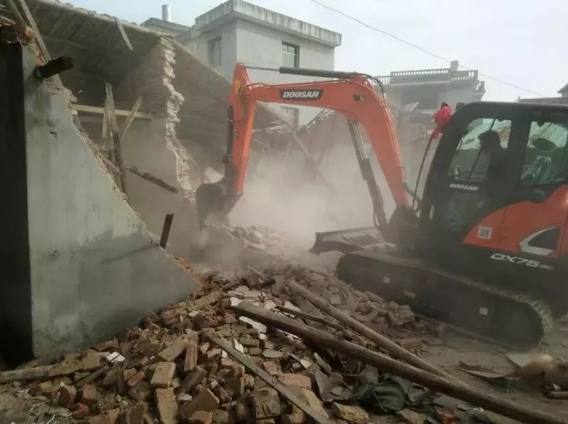 強(qiáng)拆違建廠房合法嗎