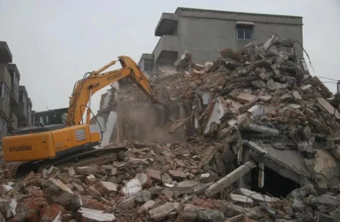 在耕地上建房能強(qiáng)拆嗎