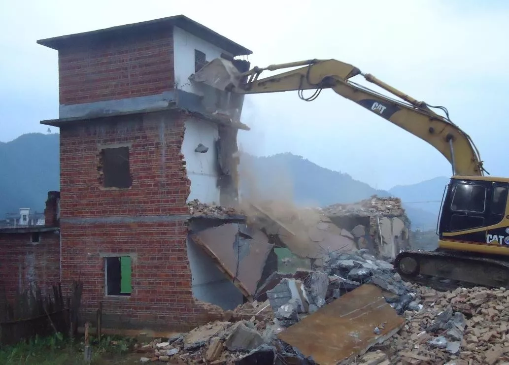 宅基地拆遷戶口不在當地怎樣補償