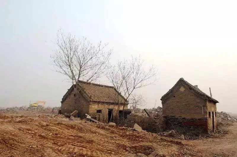 貧困戶拆了房子怎么辦