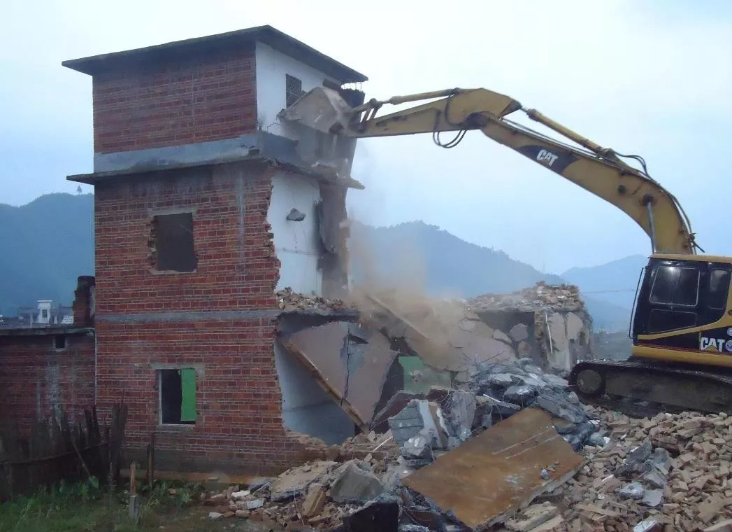 宅基地房屋超建強(qiáng)拆嗎