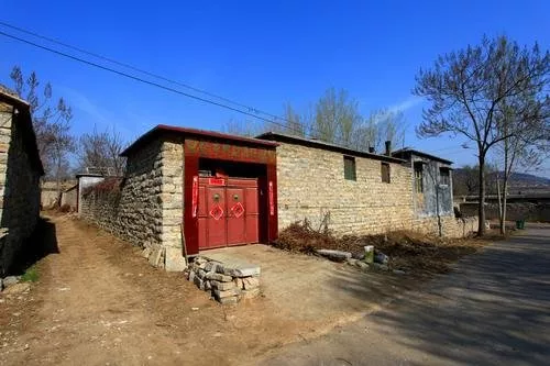 農(nóng)村違建民房法院可以強拆嗎