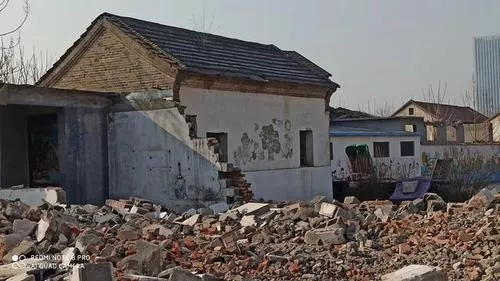 小區(qū)陽臺違建會強拆嗎