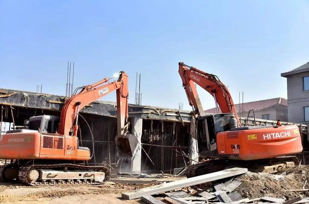 小區(qū)違章建筑物業(yè)管嗎