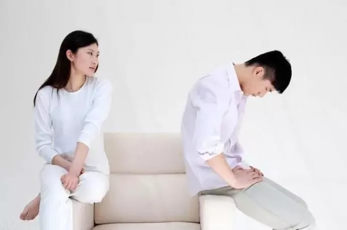 夫妻離婚躲避訴訟怎么辦