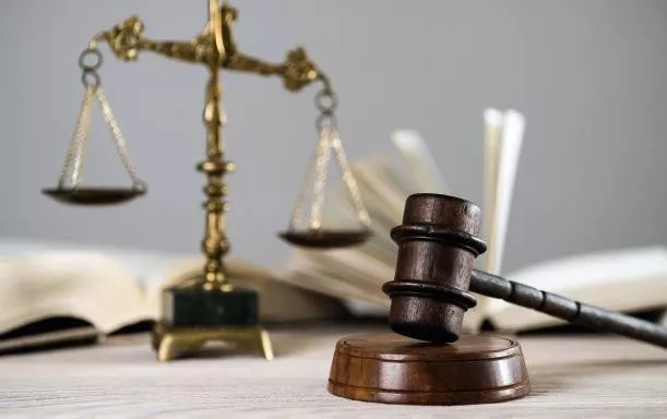 訴訟離婚還要被告出庭嗎