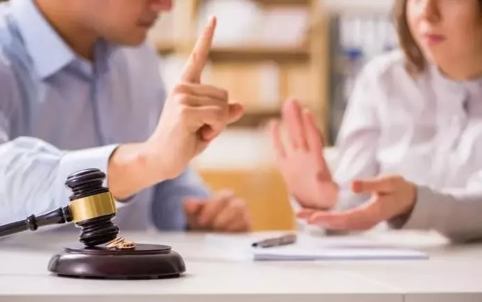 離婚訴訟過年能辦理嗎